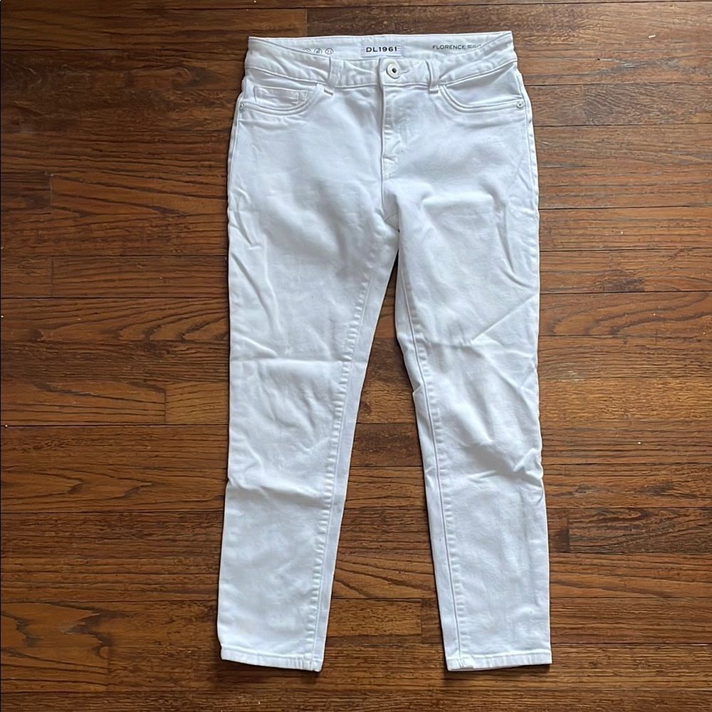 DL1961 White Florence Instasculpt Cropped Jeans